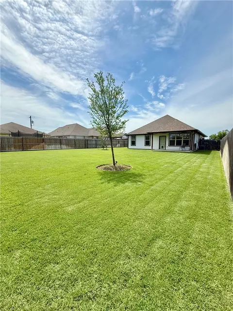 Exterior - 3677 Rabbit Ln, Bryan, TX 77808 photo 8 of 11