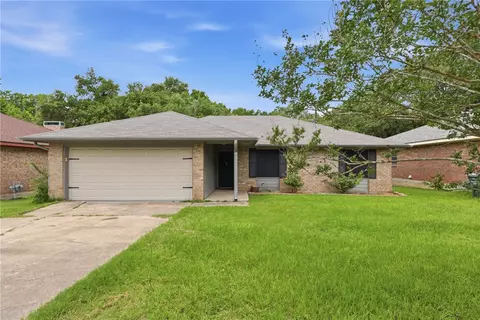 4101 Willow Oak St, Bryan, TX 77802