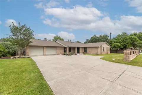 1711 Glade St, College Station, TX 77840