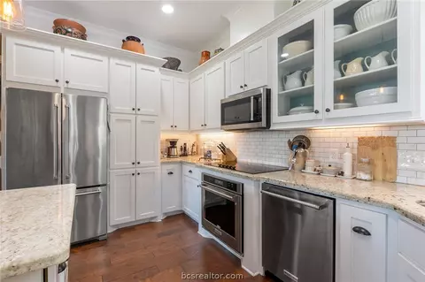 Kitchen - 8500 Green Branch Loop, Bryan, TX 77808 photo 2 of 5