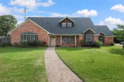 3705 Carter Creek Pkwy, Bryan, TX 77802