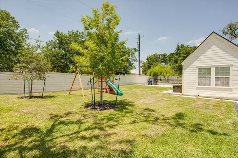 Exterior - 502 Brookside Dr E, Bryan, TX 77801 photo 12 of 16