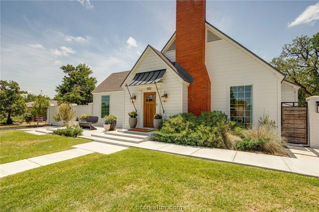 502 Brookside Dr E, Bryan, TX 77801