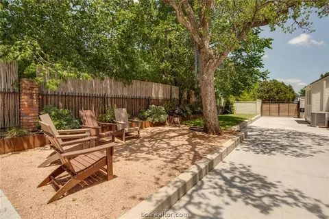 Exterior - 502 Brookside Dr E, Bryan, TX 77801 photo 15 of 16