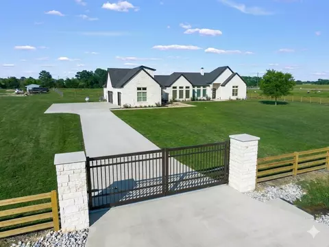 13504 Hudson Farms Rd, Franklin, TX 77859
