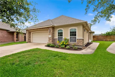 2613 Leila Ct, Bryan, TX 77802