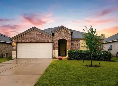 2413 Mulligan Ln, Navasota, TX 77868