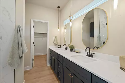 Bath - 804 E 27th St, Bryan, TX 77803 photo 2 of 3
