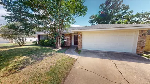 2010 Rayburn Ct, College Station, TX 77840