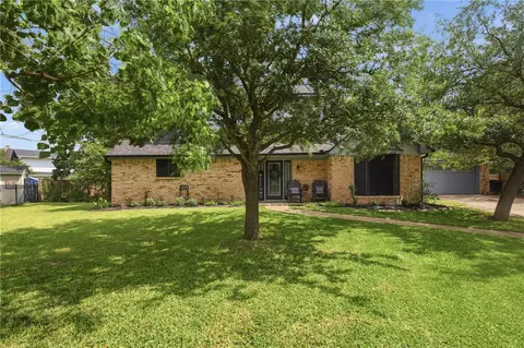 4105 Coventry Ct, Bryan, TX 77802