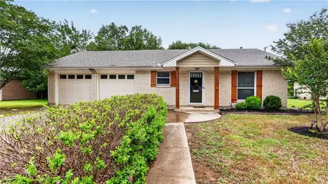 2319 Carter Creek Pkwy, Bryan, TX 77802