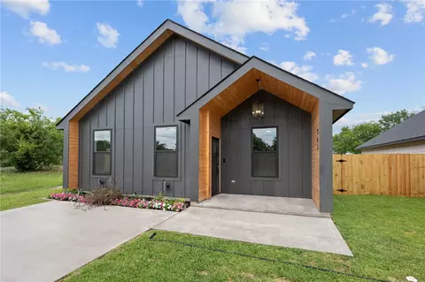 503 Legion Ct, Bryan, TX 77803