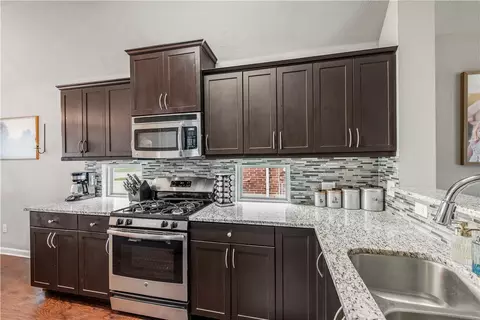 Kitchen - 3014 Positano Loop, Bryan, TX 77808 photo 2 of 3