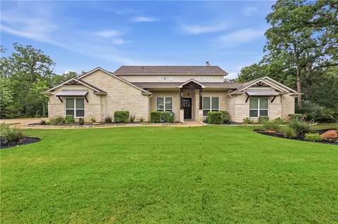 17325 Halona Ct, College Station, TX 77845