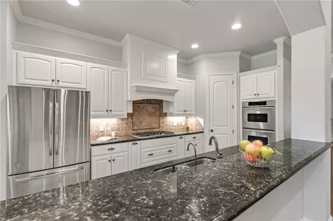 Kitchen - 4301 Willowick Dr, Bryan, TX 77802 photo 3 of 4