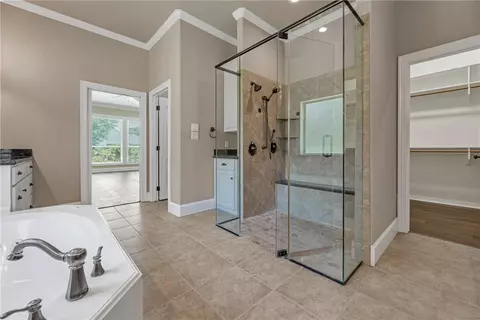 Bath - 4301 Willowick Dr, Bryan, TX 77802 photo 3 of 5