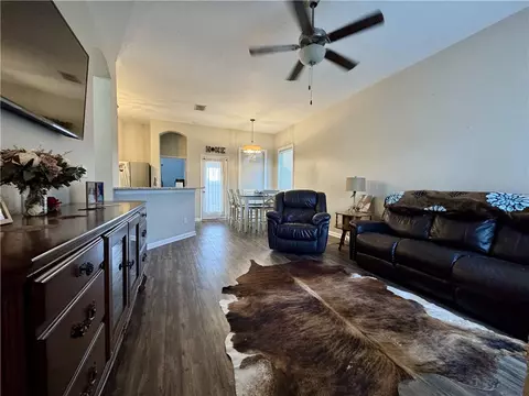 Living - 2022 Stubbs Dr, Bryan, TX 77807 photo 1 of 2