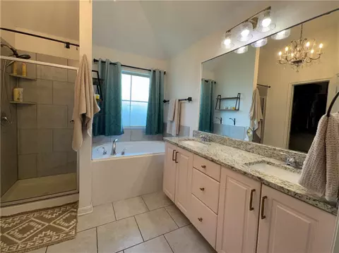 Bath - 2022 Stubbs Dr, Bryan, TX 77807 photo 1 of 2