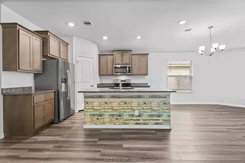 Kitchen - 1939 Thorndyke Ln, Bryan, TX 77807 photo 2 of 4