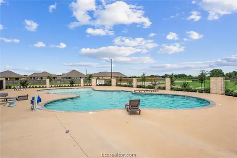 Exterior - 1939 Thorndyke Ln, Bryan, TX 77807 photo 6 of 10