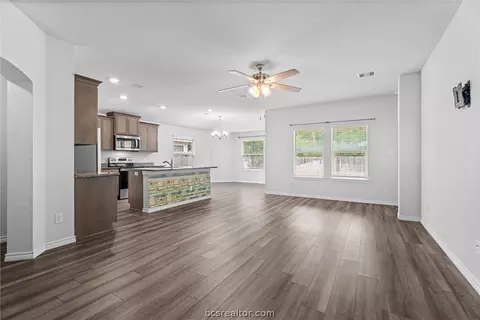 Living - 1939 Thorndyke Ln, Bryan, TX 77807 photo 2 of 3