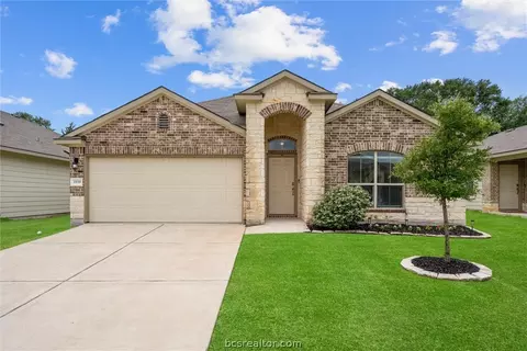 Exterior - 1939 Thorndyke Ln, Bryan, TX 77807 photo 3 of 11
