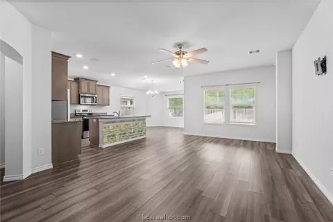 Living - 1939 Thorndyke Ln, Bryan, TX 77807 photo 2 of 3