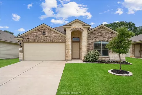 Exterior - 1939 Thorndyke Ln, Bryan, TX 77807 photo 3 of 10