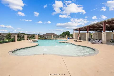 Exterior - 1939 Thorndyke Ln, Bryan, TX 77807 photo 8 of 10