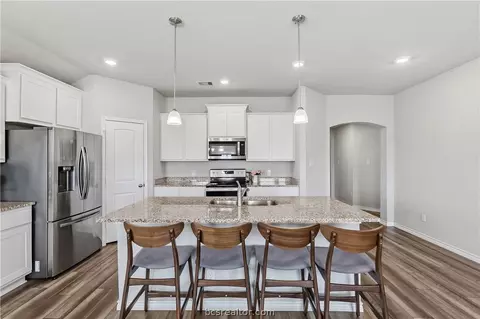 Kitchen - 2024 Chief St, Bryan, TX 77807 photo 4 of 7