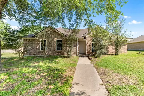4611 Harrow Ct, Bryan, TX 77802