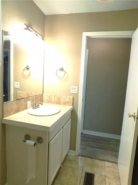 402 Higgs Dr, Bryan, TX 77807 photo 28