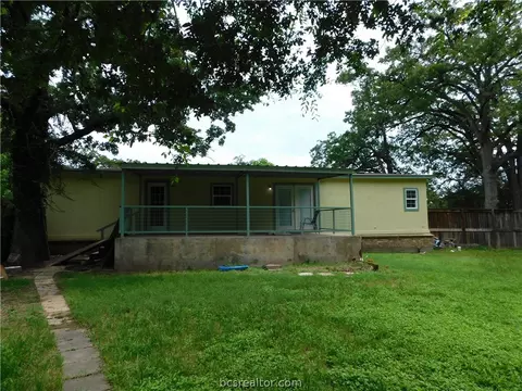 402 Higgs Dr, Bryan, TX 77807 photo 11