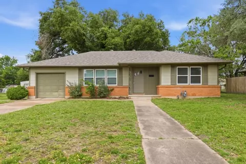 1608 Burt St, Bryan, TX 77802