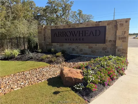 1322 Arrowhead Village Trl, College Station, TX 77845