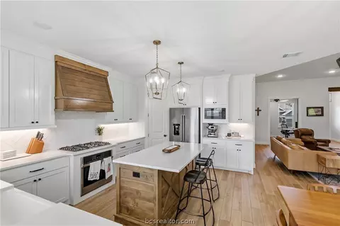 Kitchen - 4330 Fox River Ln, Bryan, TX 77802 photo 1 of 9