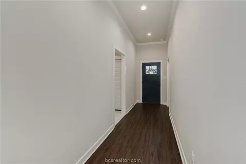Entry Way - 1934 Cambria Dr, Bryan, TX 77807 photo 2 of 4