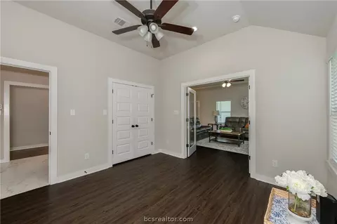 Entry Way - 1934 Cambria Dr, Bryan, TX 77807 photo 3 of 4