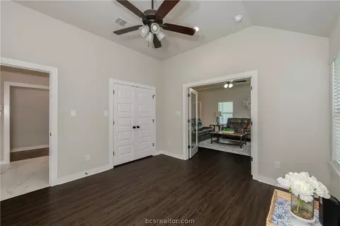 Entry Way - 1934 Cambria Dr, Bryan, TX 77807 photo 3 of 4