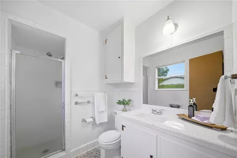Bath - 1202 Esther Blvd, Bryan, TX 77802 photo 4 of 4
