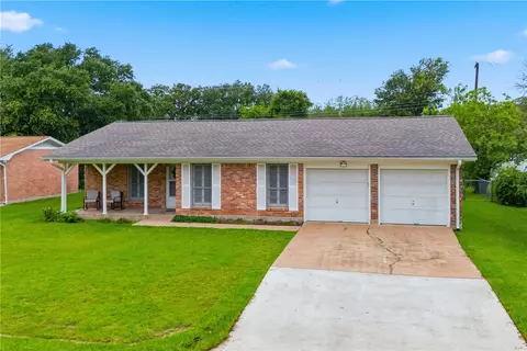 Exterior - 1202 Esther Blvd, Bryan, TX 77802 photo 2 of 10