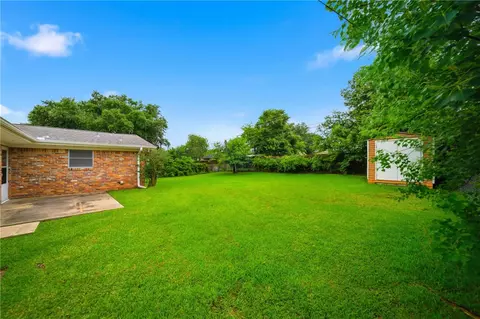 Exterior - 1202 Esther Blvd, Bryan, TX 77802 photo 7 of 10