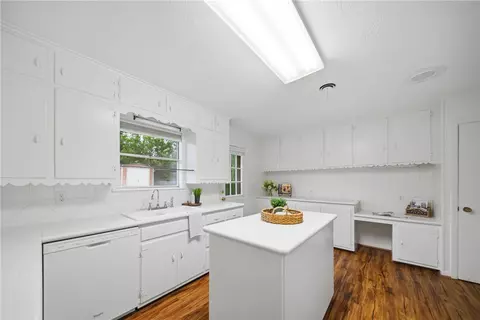 Kitchen - 1202 Esther Blvd, Bryan, TX 77802 photo 4 of 4