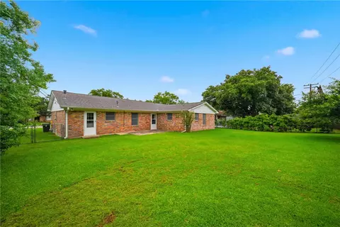 Exterior - 1202 Esther Blvd, Bryan, TX 77802 photo 8 of 10