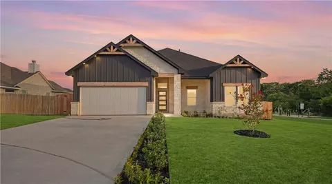 3225 Glencairn Ct, Bryan, TX 77808