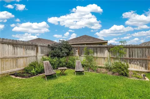 2038 Chief St, Bryan, TX 77807 photo 33