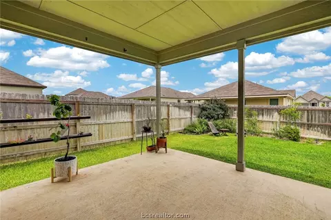 2038 Chief St, Bryan, TX 77807 photo 29