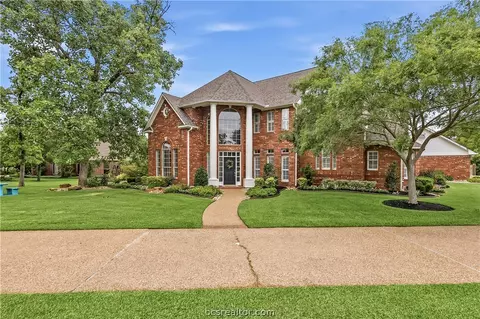 2917 Camille Dr, College Station, TX 77845