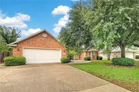 712 Aster Dr, College Station, TX 77845