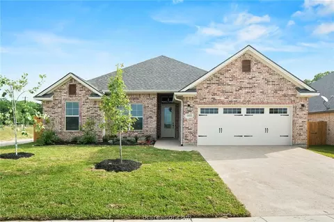 15603 Long Creek Ln, College Station, TX 77845